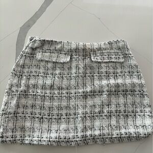 XL miniskirt